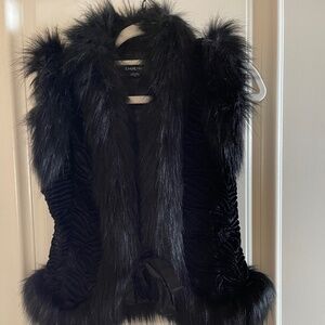 EUC bebe faux fur vest - S/P